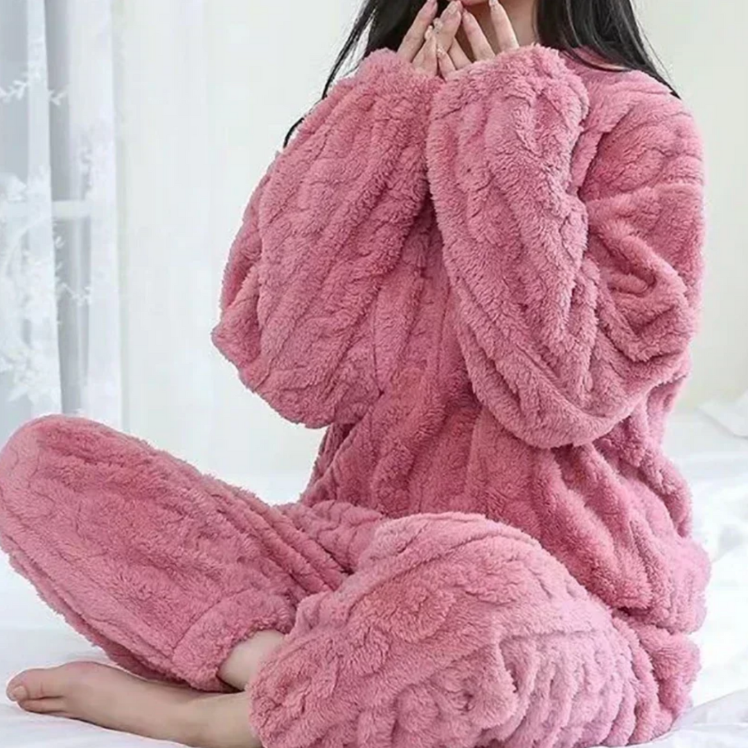 Fluffy fleece pyjamas - 1 + 1 FREE!