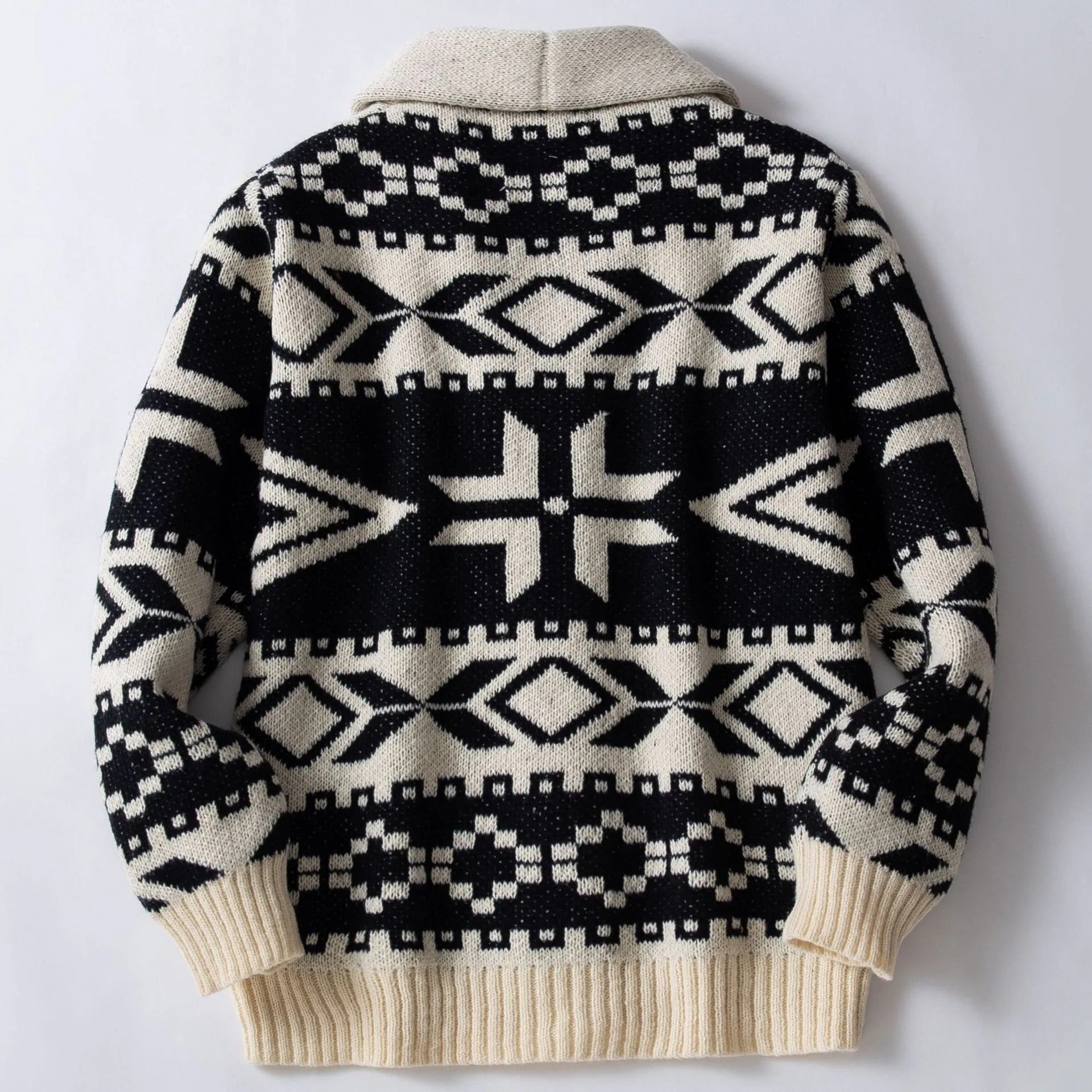 Aztec™ Sweater - Stay Warm, Look Great!